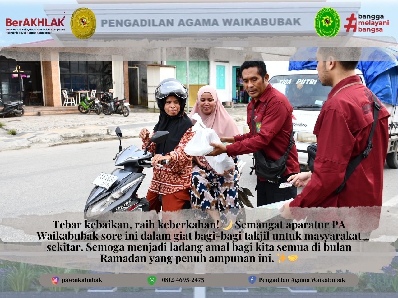 Semarak Ramadan, Pengadilan Agama Waikabubak Gelar Aksi Sosial Pembagian Takjil Gratis