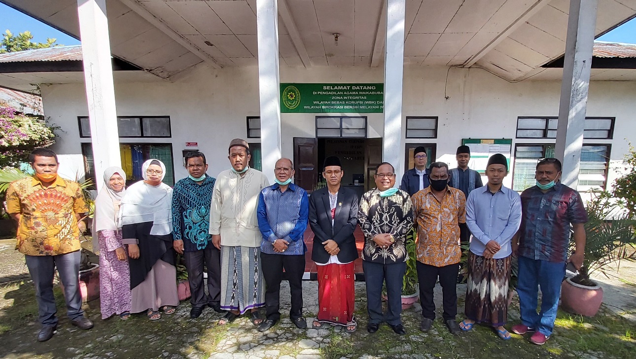 Halal Bi Halal Bupati Sumba Barat ke Pengadilan Agama Waikabubak